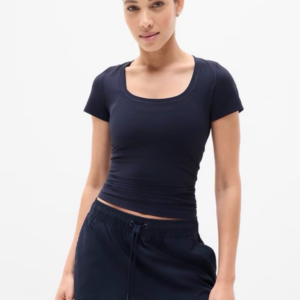 Athleta NWT transcend scoop tee medium olive